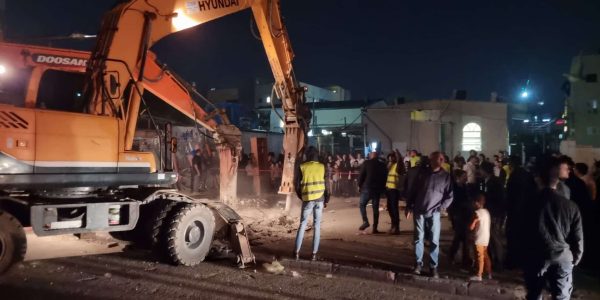 עימותים בפינוי שטיבלאך 'זיו יהודה' בקרית הרצוג. צילום: דוד קשת/ ידיעות בני ברק