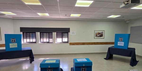 הקלפיות בבחירות למועצת הרבנות הראשית. צילום: באדיבות המצלם