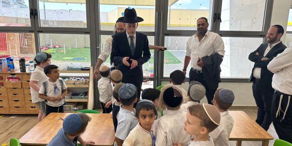 אורי מקלב בחריש