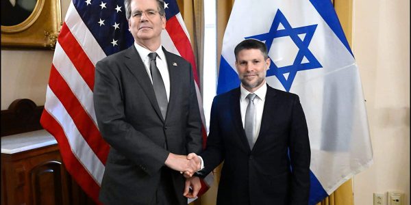 סמוטריץ' עם סקוט בסנט