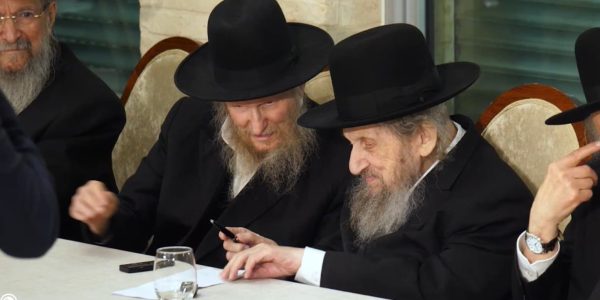 הרב דוב לנדו והרב דן סגל