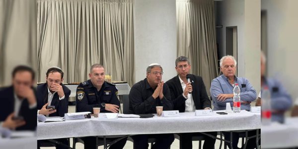 בן גביר בביקור במועצת שפיר