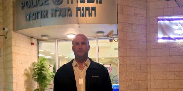 באדיבות המצלם