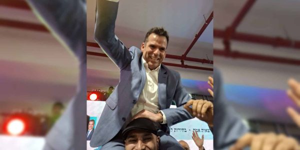 אבי סלמה חוגג את הניצחון   צילום: דודי אביטן