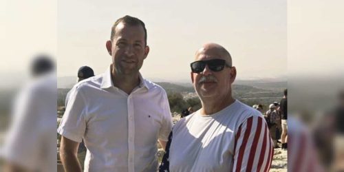 דיוויד ליוינגסטון ויוסי דגן  צילום: רועי חדי