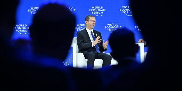 הרצוג בדאבוס. צילום: קובי גדעון/לע״מ