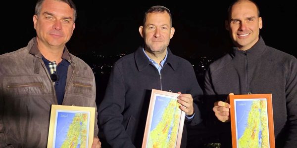 דגן עם המועמד לנשיאות ברזיל  צילום: רועי חדי