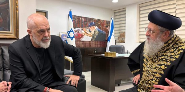 ראש ממשלת אלבניה בלשכת הגר"ד יוסף. צילום: שלומי אמסלם/ משרד החוץ