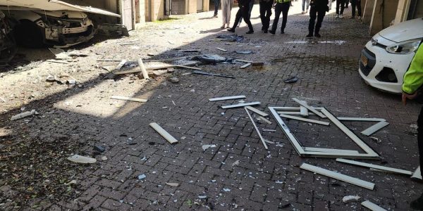 זירת הנפילה בפתח תקווה צילום: מד"א