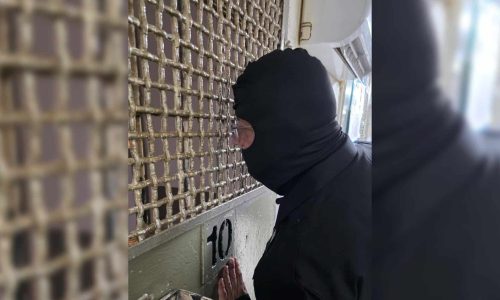 באדיבות המצלם