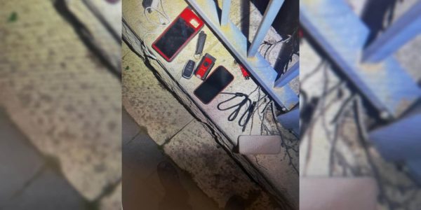 הפריטים שנתפסו על החשוד - קרדיט: משטרת ישראל