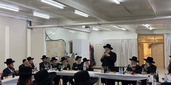 באדיבות המצלם