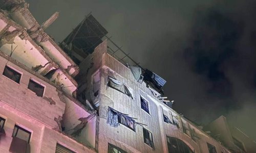 זירת התקיפה בעזה. צילום: רשתות פלסטיניות