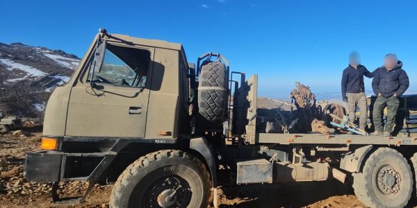 הלוחמים אוספים את השרידים שאותרו. צילום: דו"צ