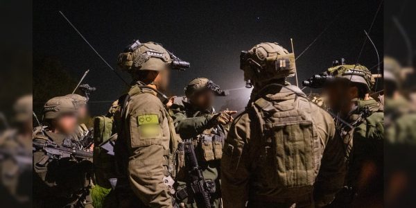 לוחמי הצנחנים בלבנון  צילום: דו"צ