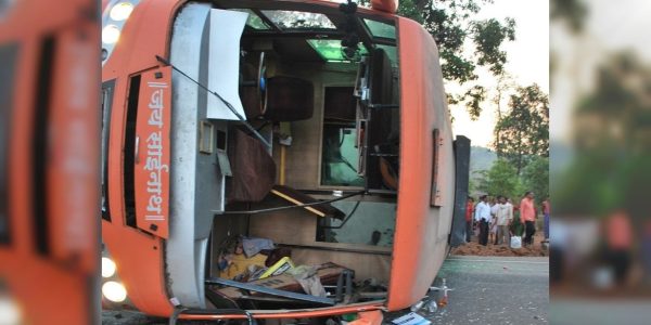 התהפכות אוטובוס   צילום: פיקסביי