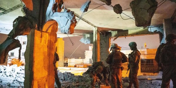 הרס בית המחבל מהרכבת הקלה. צילום: דו"צ