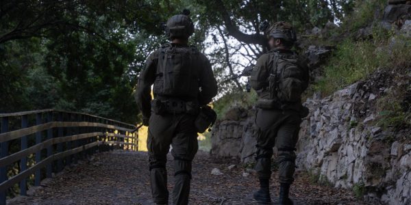 כוחות צה"ל על נחל הסלוקי. צילום: דו"צ