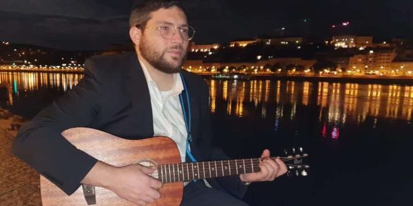 f2c6d90e-a281-437a-a922-9d05ee50c201