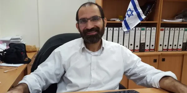 עו"ד מנשה יאדו