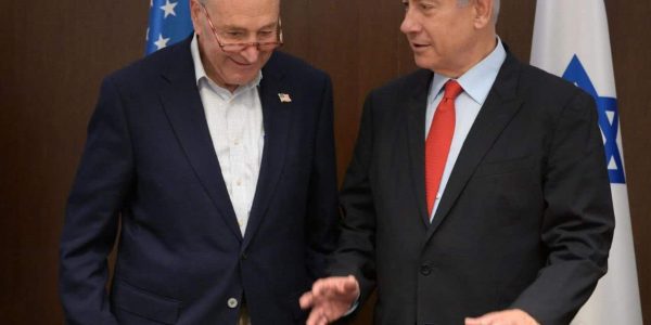 ראש הממשלה נתניהו וצ'אק שומר. צילום: לע"מ