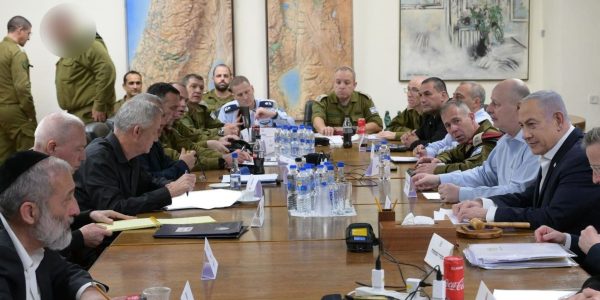 קבינט המלחמה בקריה בתל אביב. צילום: עמוס בן גרשום/לע''מ