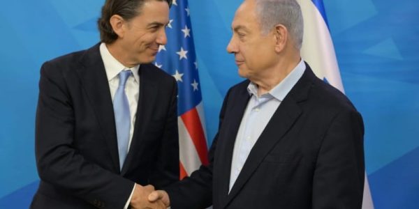 נתניהו והשליח האמריקני הוכשטיין. צילום: עמוס בן גרשום/לע"מ