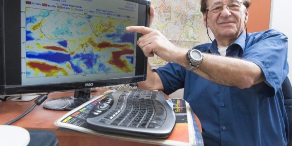 החזאי המיתולוגי אורי בץ | קרדיט: רשתות חברתיות