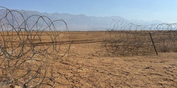 פירצה בגבול ישראל ירדן. צילום: דוברות המועצה האזורית חבל אילות