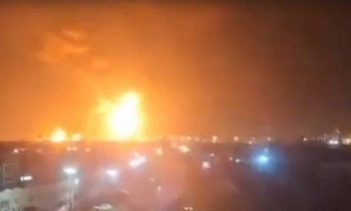 איראן - תקיפה על מכלי הנפט