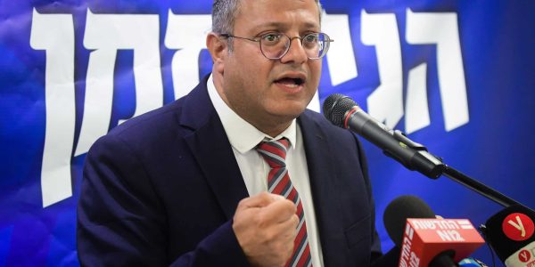 איתמר בן גביר נואם במסיבת עיתונאים// צילום: אבשלום ששוני/פלאש90