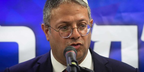 איתמר בן גביר נואם במסיבת עיתונאים// צילום: אבשלום ששוני/פלאש90
