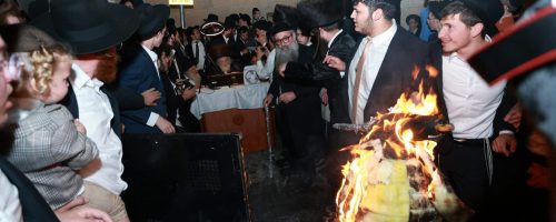 בהדלקה-צילום-א.-בלום-1