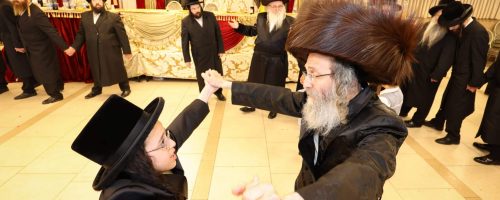 בר מצווה לנכד רבי אלימלך בידרמן. צילום א. אייזנבאך (47)