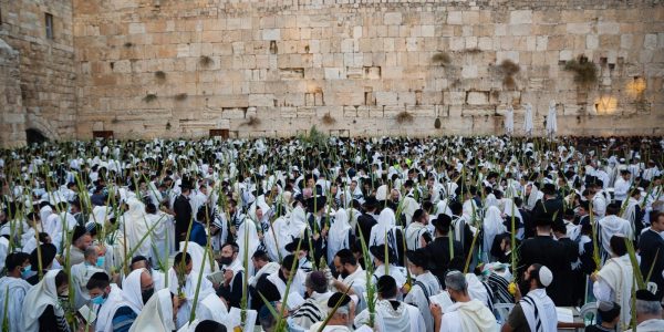 הכותל המערבי
ברכת כהנים
צילום הקרן למורשת הכותל