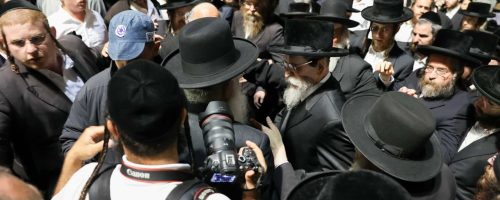 האדמור מבאיאן במירון. צילום א. אייזנבך (9)