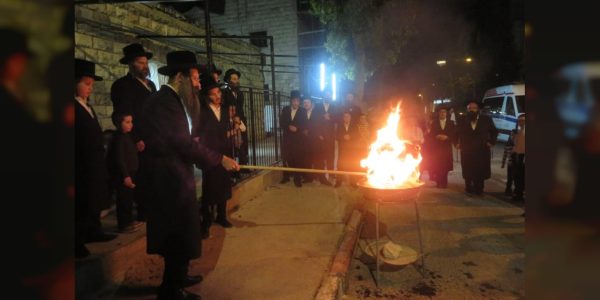 האדמור מסטריקוב בהדלקה ושבת בצפת. צילום דב בער הכטמן (38)