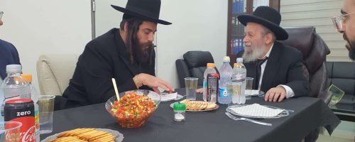 הגאון-רבי-שאול-גבאי-בביקור-בעיר-אלעד-2