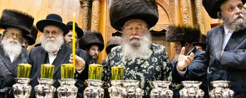 הדלקת נרות חנוכה במישקולץ. צילום שוקי לרר (17)