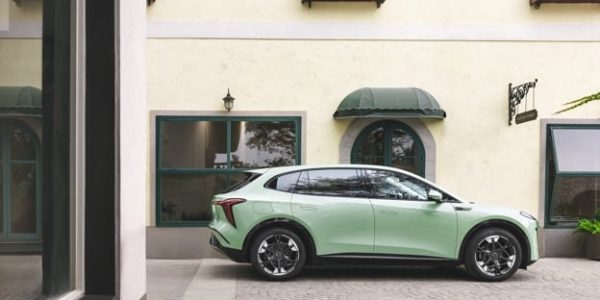 הונגצ'י EHS5   צילום: HONGQI