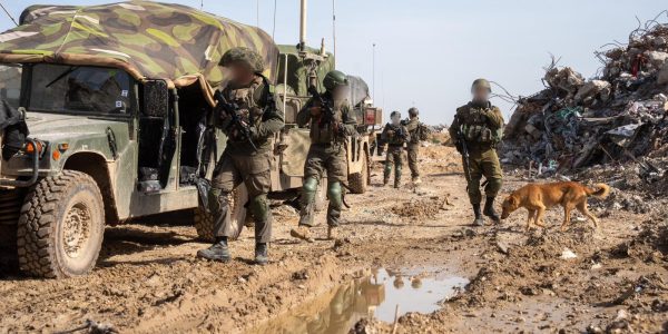 כוחות צה"ל בחיפושים אחר גופת רן גואילי