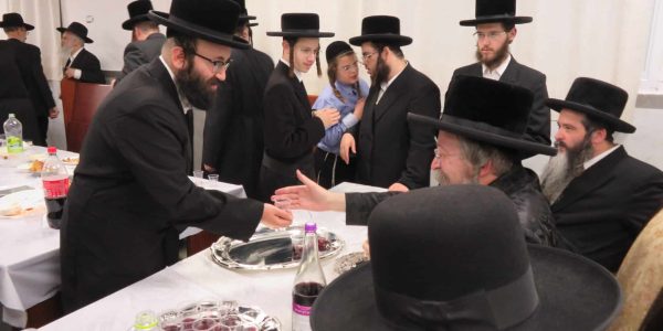 הילולת-האדמור.-צילום-מהנעשה-והנשמע-בחצר-הקודש-סאווראן-3