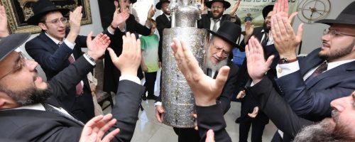 הכנסת-ספר-תורה-ישיבת-אהבת-תורה.-צילום-יעקב-כהן-33