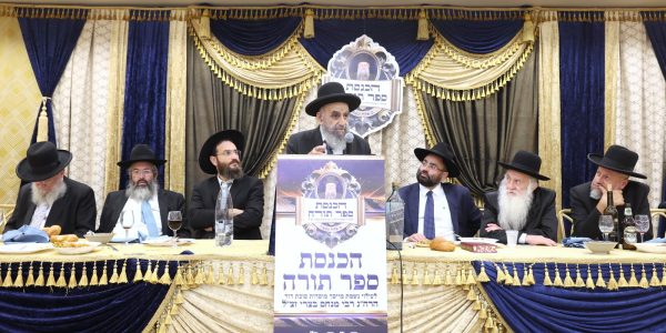 הכנסת-ספר-תורה-סוכת-דוד.-צילום-יעקב-כהן-1