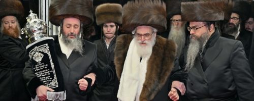 הכנסת ס''ת וחנוכת הבית לבנין תת ישועות משה ויזניץ בלונדון קרדיט חובה צילום יהושע פרוכטר (7)