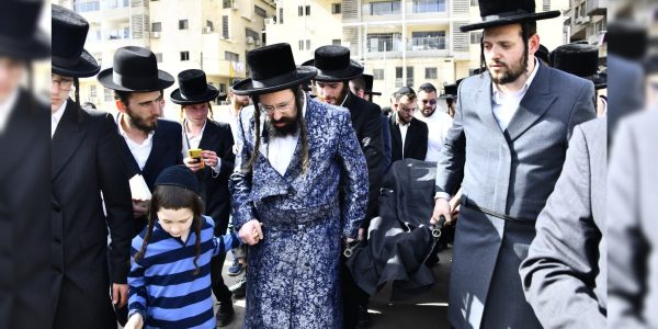 הלוויית הרבנית ממעז'יבוז'. צילום שוקי לרר (30)