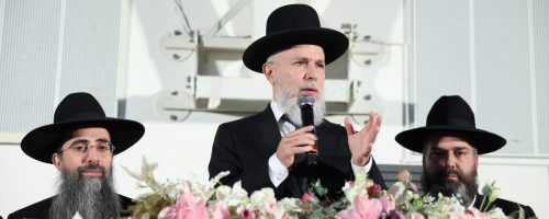 הקבלת פני רבו בישיבת אבני נזר בראשות הרב זמיר כהן. צילום יעקב כהן (25)