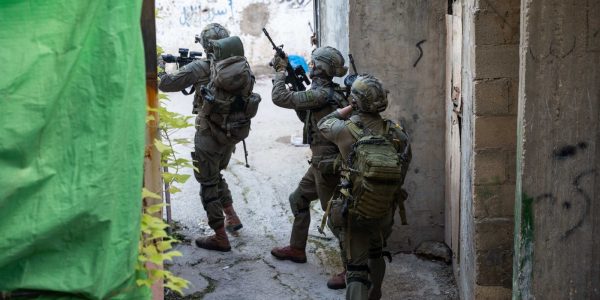 חומת ברזל - לוחמי צה''ל פועלים בג'נין. צילום - דו''צ (6)