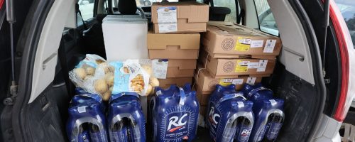 חלוקת-מזון-למשפחות-על-ידי-הרב-עפגין.-צילום-יעקב-כהן-25