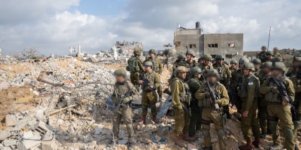 חרבות ברזל - הרמטכ''ל הרצי הלוי בזירת האסון בו נהרגו 21 לוחמי מילואים. צילום דו''צ (3)